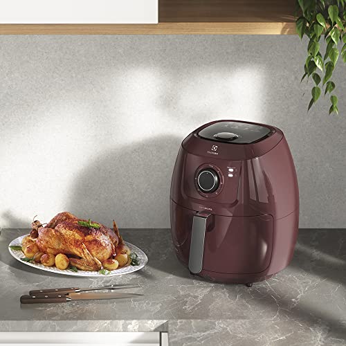 Fritadeira Elétrica sem oleo Electrolux Airfryer 5L 8 receitas pré-sugeridas desligamento automatico cesto removivel 1700W EAF51 vermelho escuro 127v por Rita Lobo