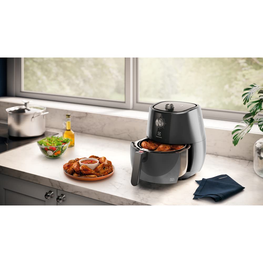 Fritadeira Elétrica Grand Airfryer 4L Electrolux EAF30 Grafite 110V